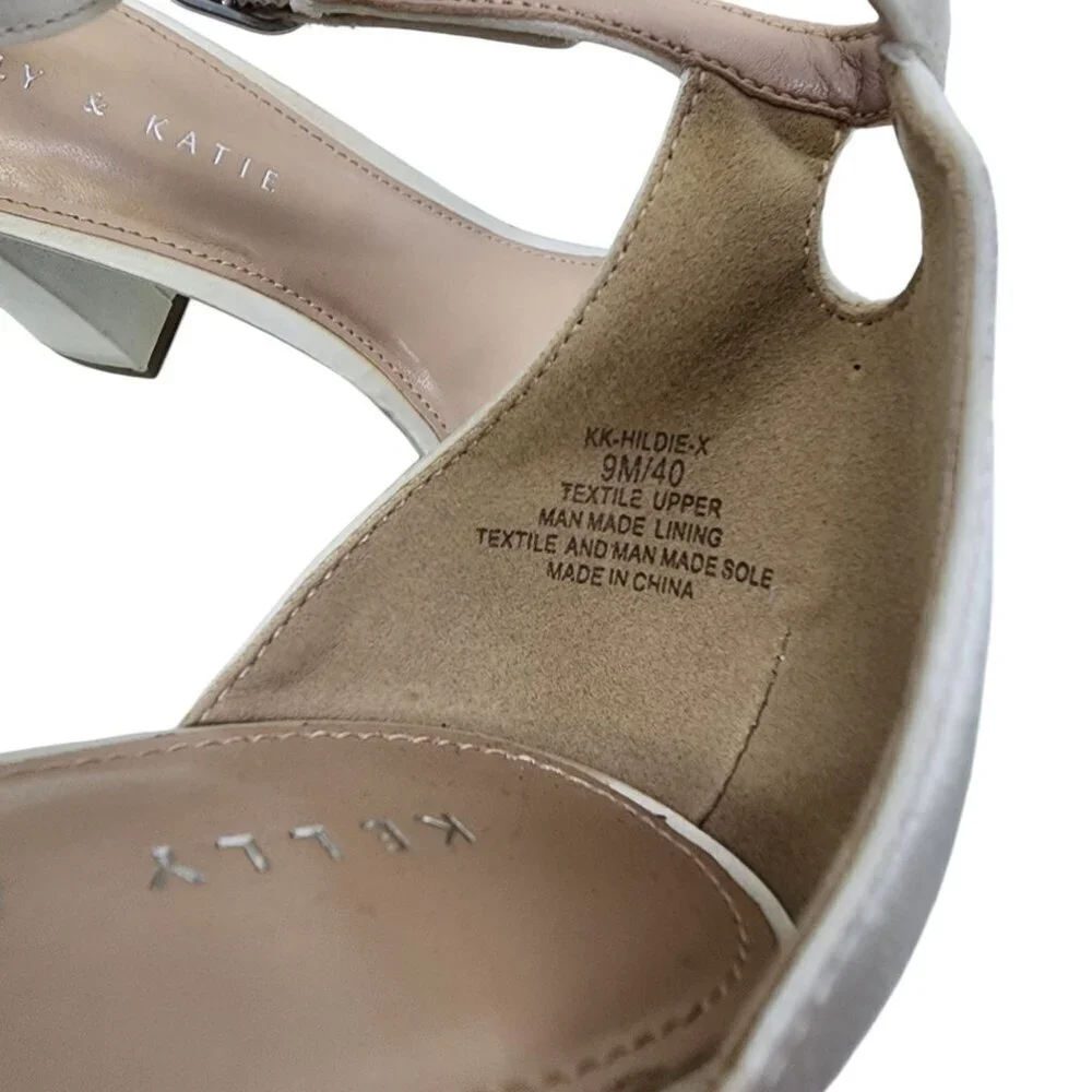 Kelly & Katie Hildie Sandals Women's‎ Size 9 Pearl Beads